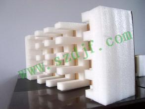 ��ɫ���_ľ��